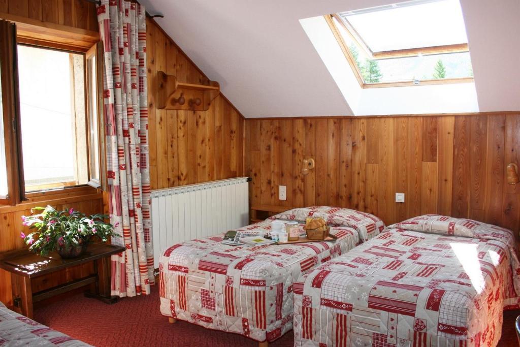 Hotel Le Chamois Logis Molines-en-Queyras Pokój zdjęcie