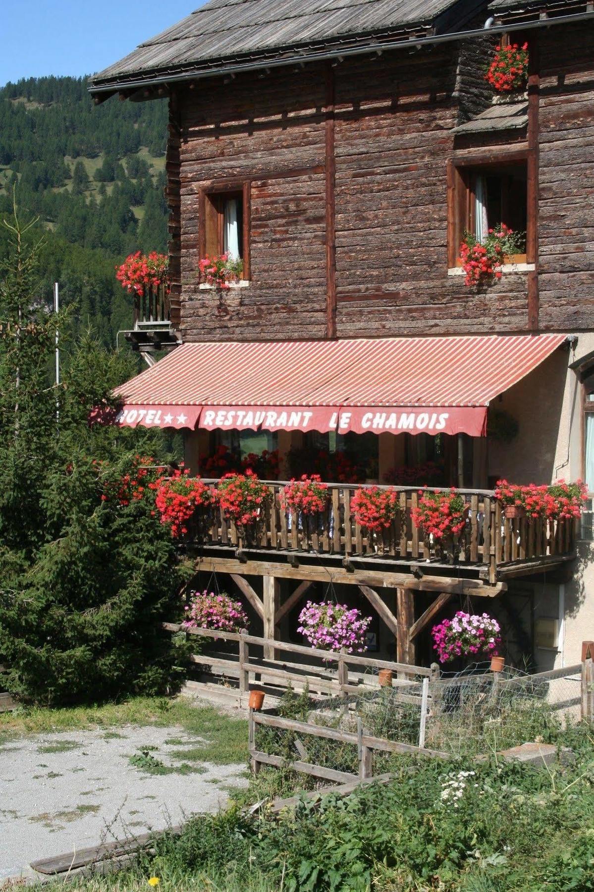 Hotel Le Chamois Logis Molines-en-Queyras Zewnętrze zdjęcie