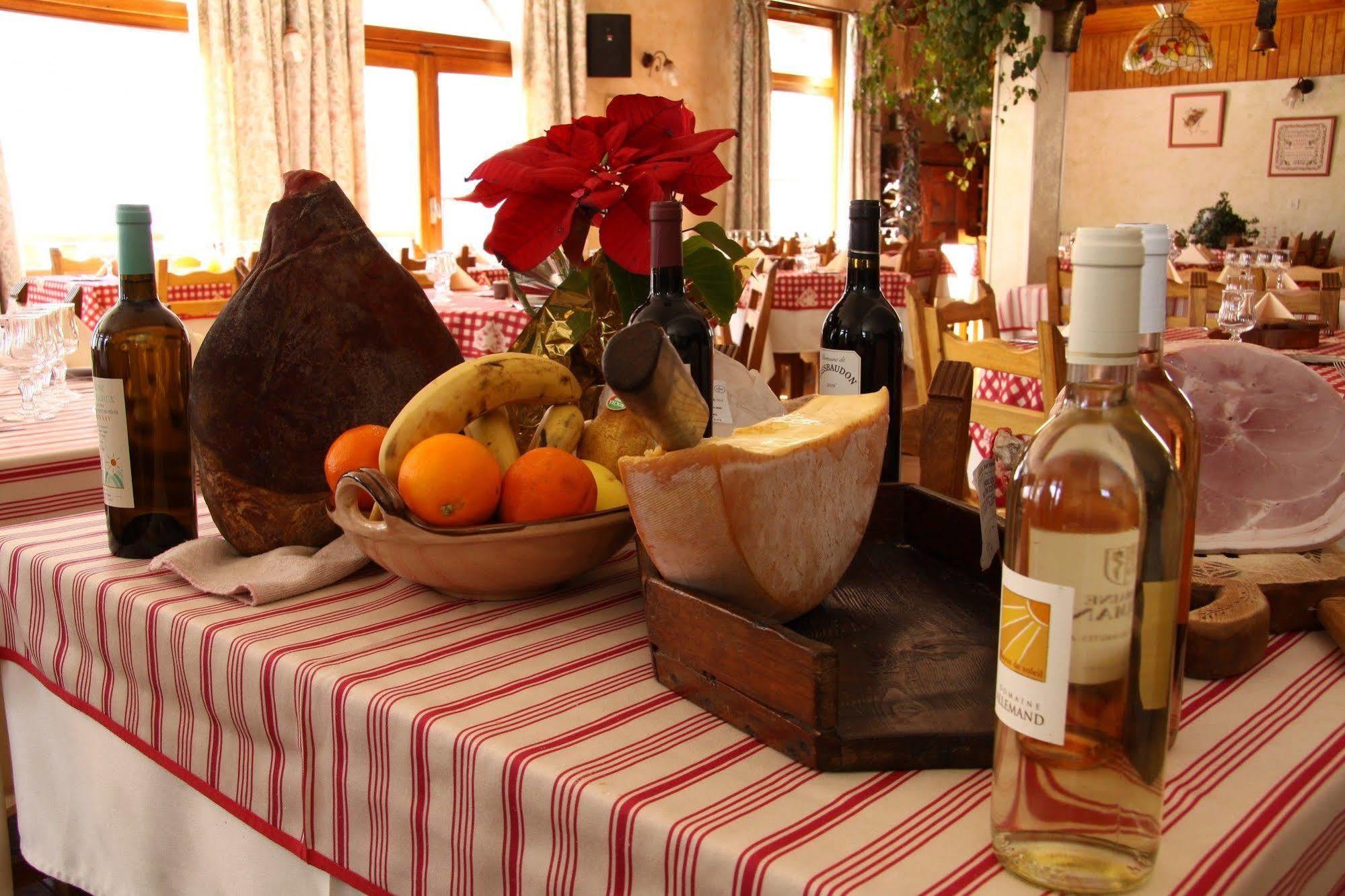 Hotel Le Chamois Logis Molines-en-Queyras Zewnętrze zdjęcie