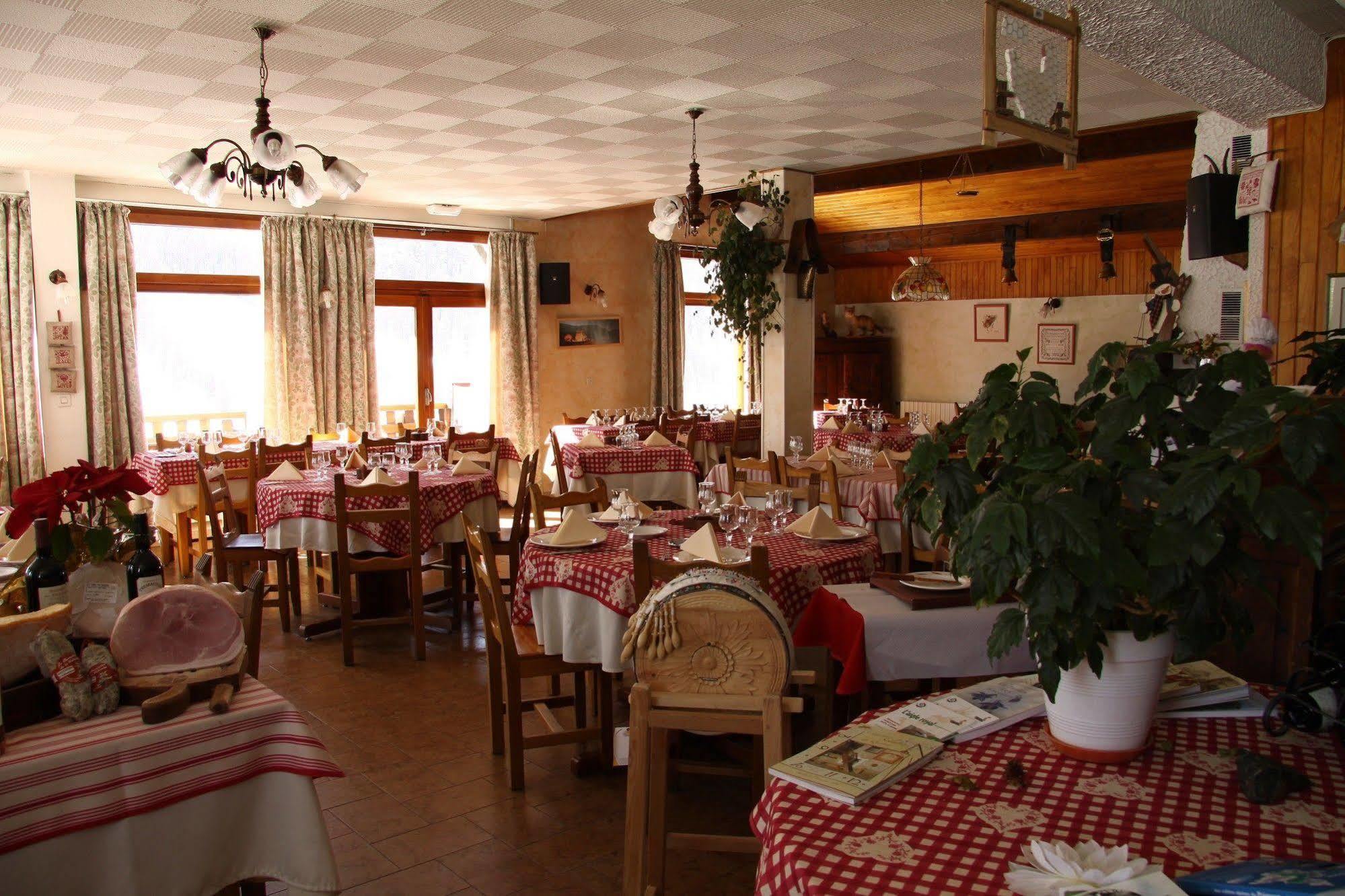 Hotel Le Chamois Logis Molines-en-Queyras Zewnętrze zdjęcie