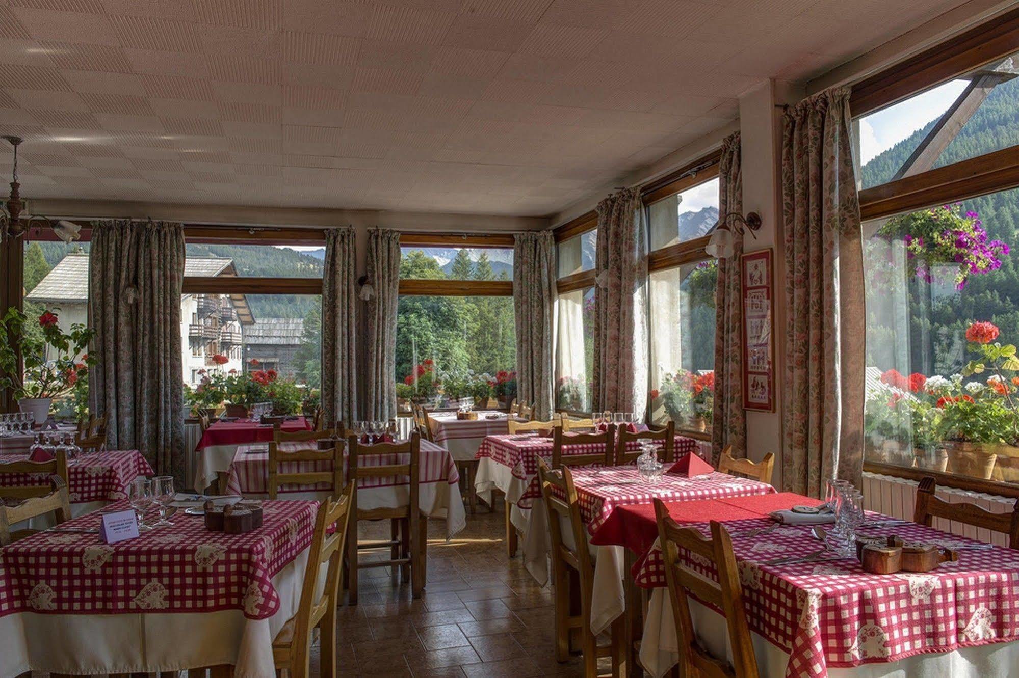 Hotel Le Chamois Logis Molines-en-Queyras Zewnętrze zdjęcie