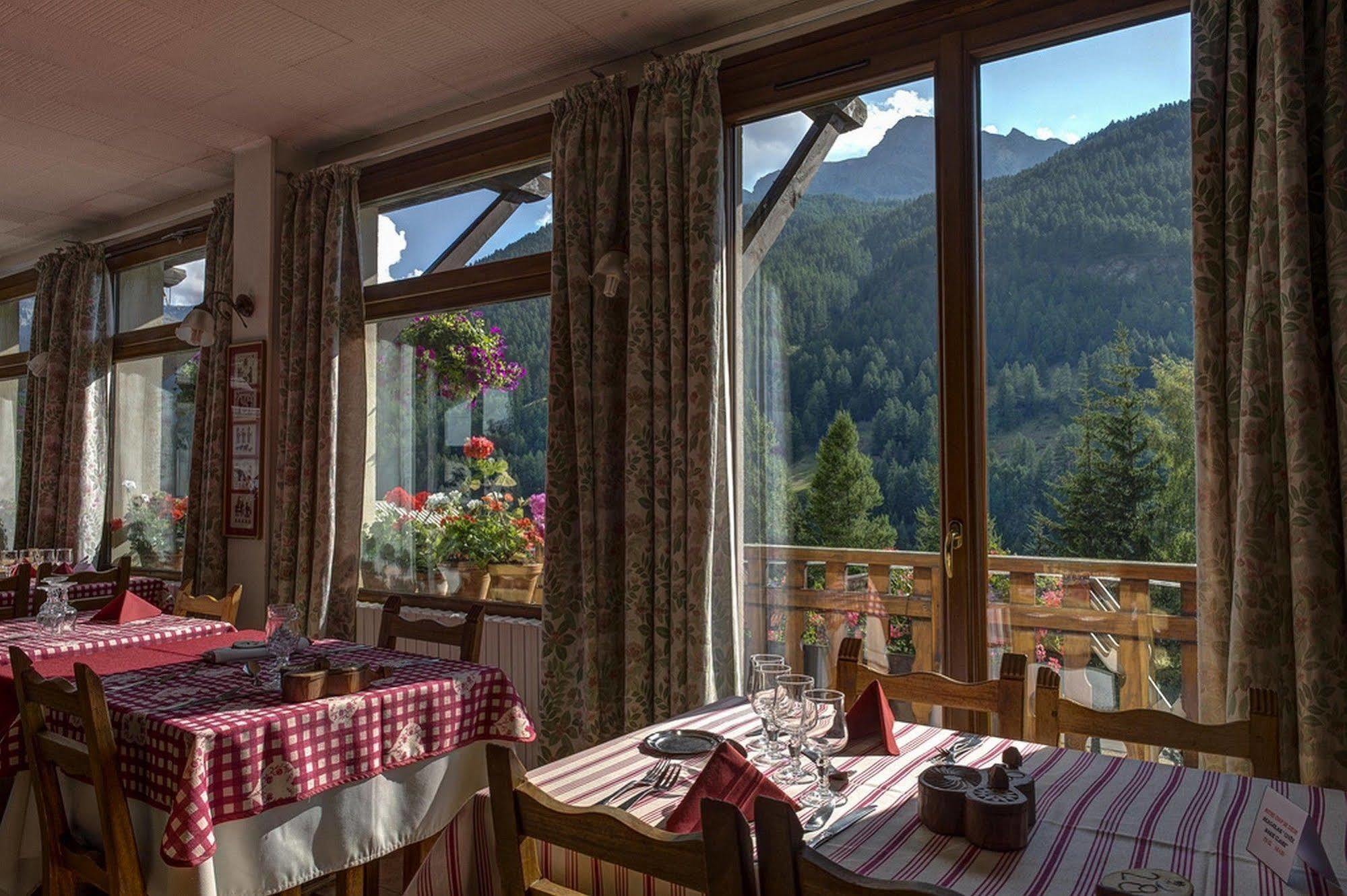 Hotel Le Chamois Logis Molines-en-Queyras Zewnętrze zdjęcie