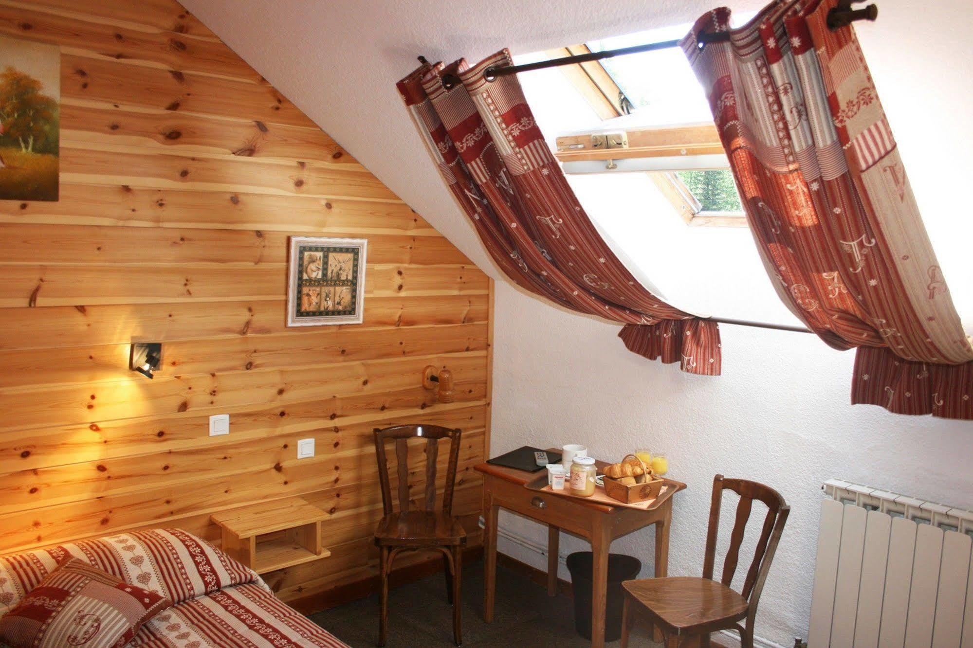 Hotel Le Chamois Logis Molines-en-Queyras Zewnętrze zdjęcie